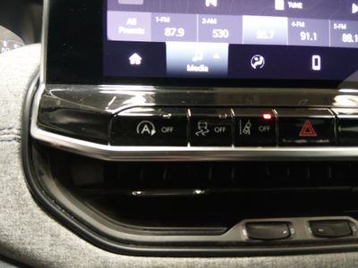 2024 Jeep Compass — photo 17 view