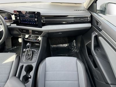 2026 Volkswagen Jetta - Photo 17