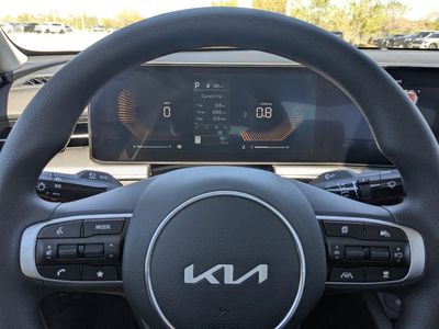 2026 Kia K5 — photo 32 view