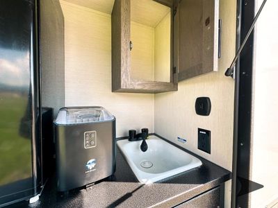 2025 Forest River RV Cherokee Arctic Wolf - Photo 14