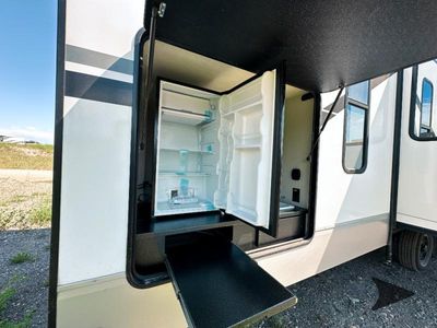 2025 Forest River RV Cherokee Arctic Wolf - Photo 12