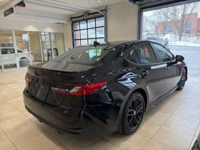 2025 Toyota Camry SE - Photo 7