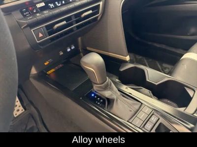 2025 Toyota Camry SE - Photo 19
