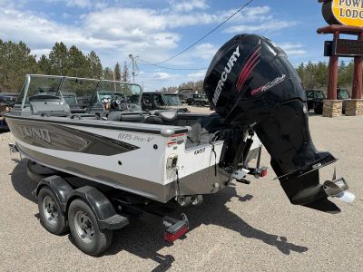 2017 Lund 1875 PRO V — side profile view