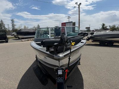 2017 Lund 1875 PRO V — photo 8 view