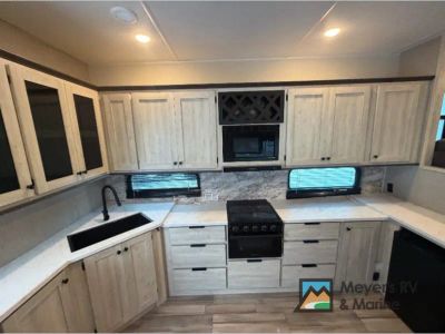2024 Forest River RV Cardinal - Photo 8