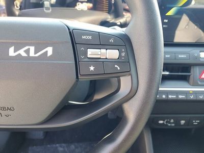 2025 Kia K4 - Photo 12