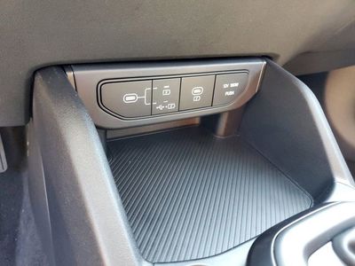 2025 Kia K4 - Photo 18