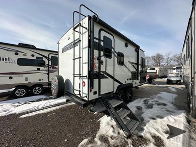 2023 Winnebago Industries Towables Micro Minnie - Photo 3