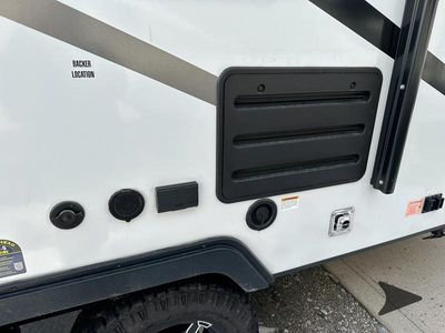 2023 Winnebago Industries Towables Micro Minnie - Photo 14