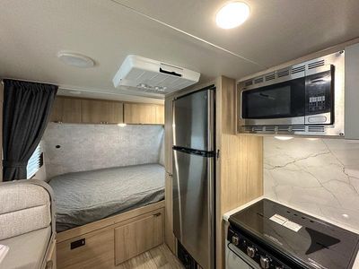 2023 Winnebago Industries Towables Micro Minnie - Photo 18