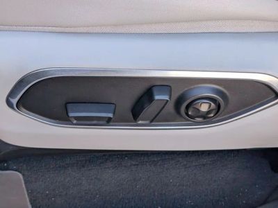 2024 Jeep Wagoneer — photo 14 view