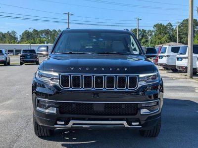 2024 Jeep Wagoneer — photo 8 view