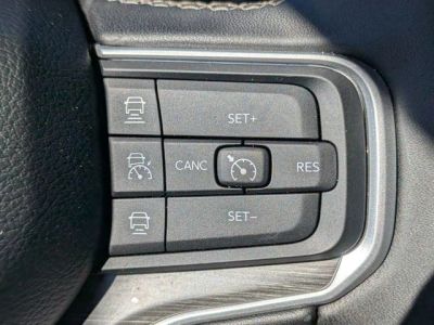 2024 Jeep Wagoneer — photo 18 view