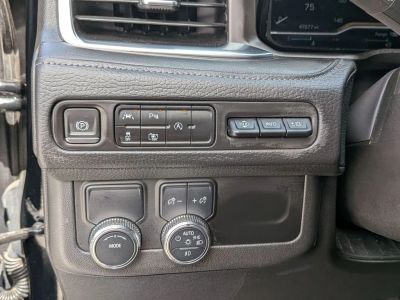 2024 GMC Yukon XL - Photo 14