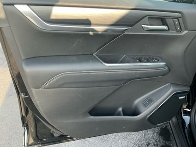 2026 GMC Acadia — photo 16 view