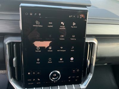 2026 GMC Acadia — photo 12 view