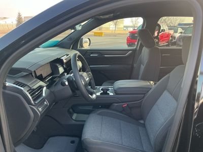 2026 GMC Acadia — photo 10 view