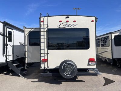 2017 Keystone RV Cougar Half-Ton Series - Photo 10