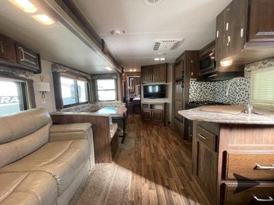 2017 Keystone RV Cougar Half-Ton Series - Photo 4