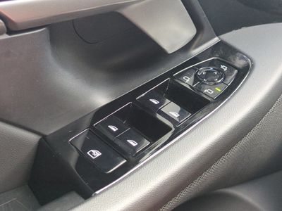 2026 BMW 5 Series — photo 25 view
