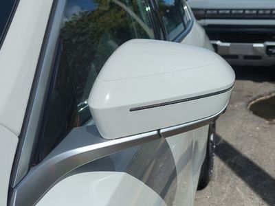 2026 BMW 5 Series — photo 12 view