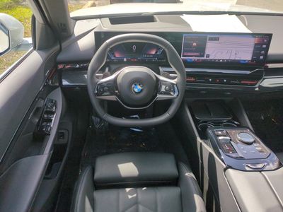 2026 BMW 5 Series — photo 15 view