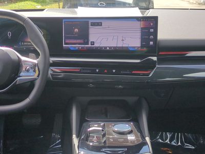 2026 BMW 5 Series — photo 17 view