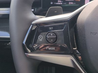 2026 BMW 5 Series — photo 27 view