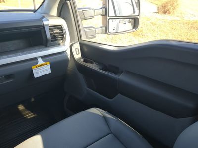 2026 Ford F-450SD - Photo 19