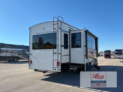2025 Montana 3123RL — photo 9 view