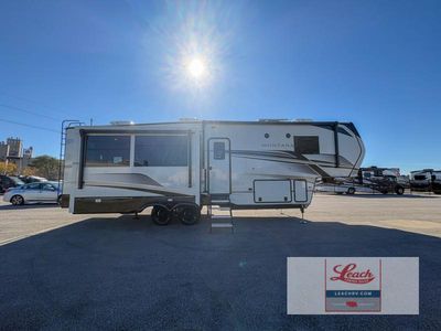 2025 Montana 3123RL — photo 10 view