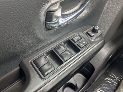 2021 Nissan Titan - Photo 23