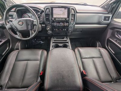 2021 Nissan Titan - Photo 12