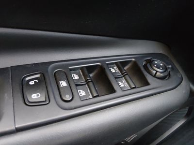 2023 Jeep Renegade - Photo 18