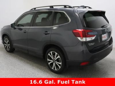 2022 Subaru Forester AWD - Photo 9