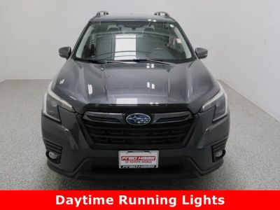 2022 Subaru Forester AWD - Photo 3