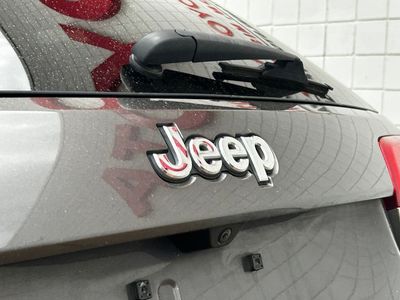 2017 Jeep Grand Cherokee - Photo 36