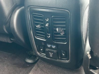 2017 Jeep Grand Cherokee - Photo 32