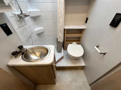 2026 Thor Motor Coach CHATEAU — photo 17 view