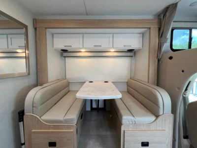 2026 Thor Motor Coach CHATEAU — photo 15 view