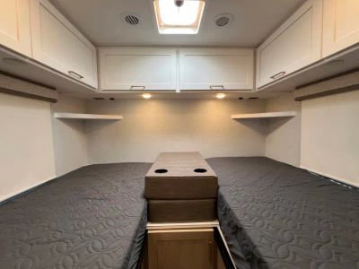 2026 Thor Motor Coach CHATEAU — photo 16 view