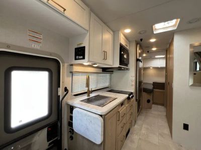 2026 Thor Motor Coach CHATEAU — photo 7 view