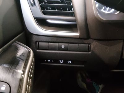 2025 Nissan Rogue - Photo 13