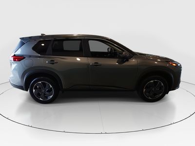 2025 Nissan Rogue - Photo 8