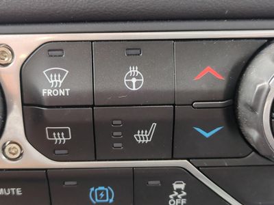 2025 Jeep Wrangler — photo 23 view
