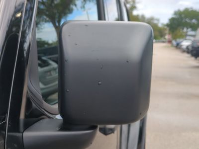 2025 Jeep Wrangler — photo 12 view