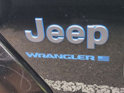 2025 Jeep Wrangler — photo 31 view