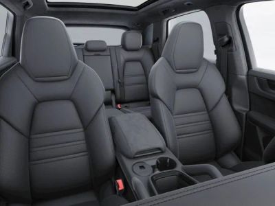 2026 Porsche Cayenne - Photo 10