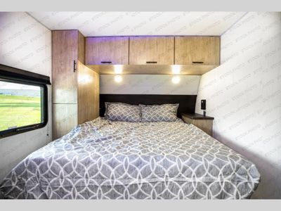 2026 Forest River RV Cherokee Grey Wolf - Photo 6